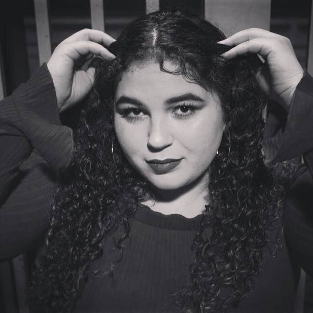 Meet your Posher, Abigail